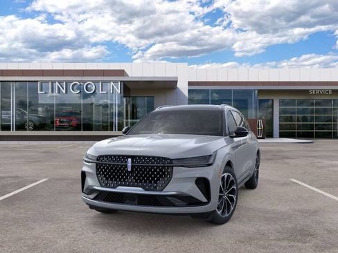 New 2026 Lincoln Nautilus Reserve AWD/4WD image 2