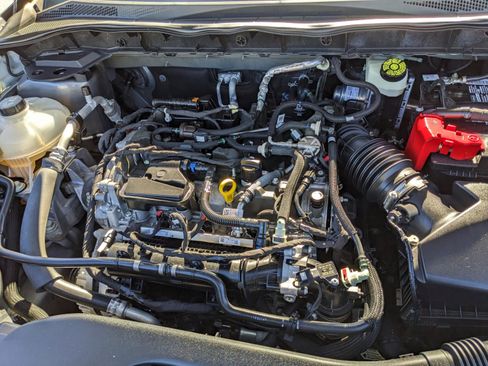 Used 2022 Ford Escape SE image 13