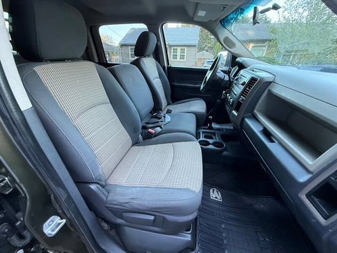 Used 2012 RAM 3500 ST w/ Chrome Appearance Group image 12