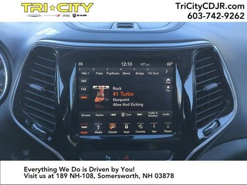 Used 2019 Jeep Cherokee Limited w/ Trailer Tow Group image 24