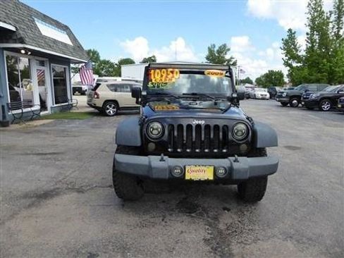 Used 2009 Jeep Wrangler X AWD/4WD image 3
