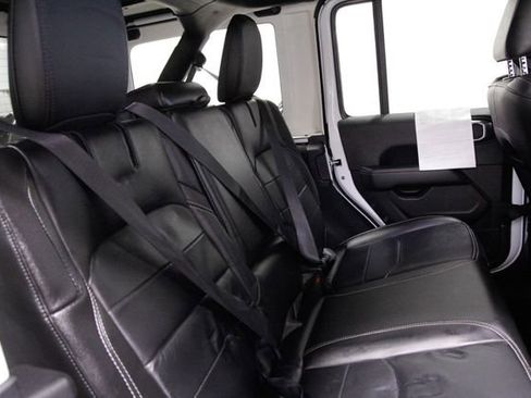 Used 2022 Jeep Wrangler Unlimited Sahara w/ Cold Weather Group image 11