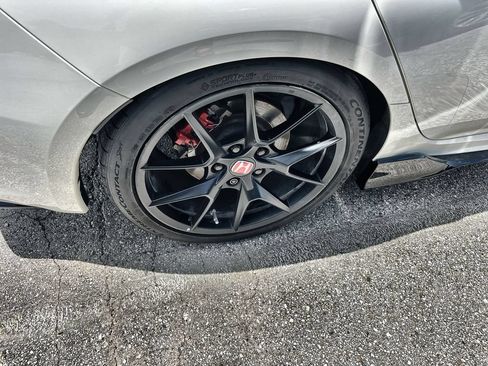 Used 2024 Honda Civic Type R image 7