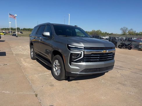 Used 2025 Chevrolet Tahoe LT image 1