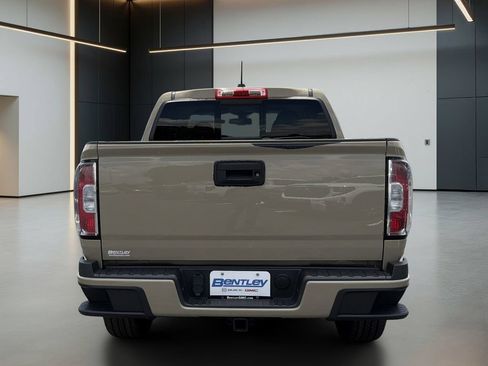 Used 2022 GMC Canyon Elevation w/ Elevation Premium Package AWD/4WD image 5