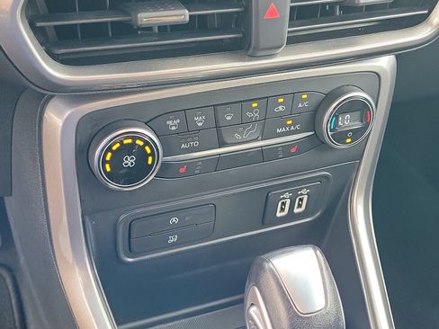 Certified 2021 Ford EcoSport SE w/ SE Convenience Package FWD image 24