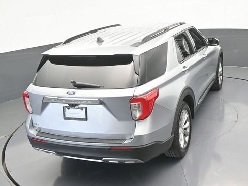 Used 2022 Ford Explorer XLT w/ Equipment Group 202A image 48