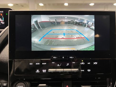 Certified 2025 Toyota bZ4X FWD image 32