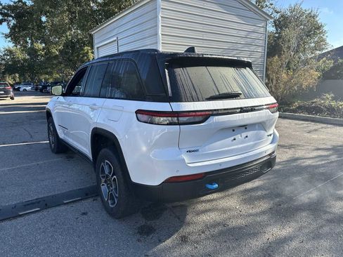 Used 2022 Jeep Grand Cherokee Trailhawk image 4