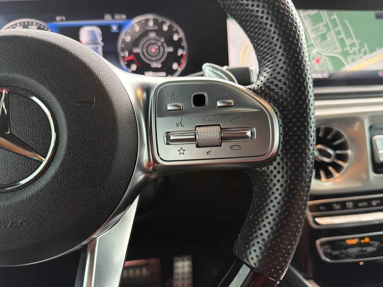 Used 2023 Mercedes-Benz G 63 AMG 4MATIC image 30