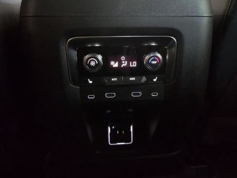 New 2026 GMC Yukon Denali w/ Denali Reserve Package AWD/4WD image 24