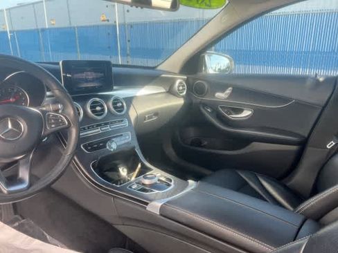 Used 2017 Mercedes-Benz C 300 Sedan image 17