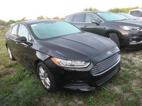 Used 2016 Ford Fusion SE FWD image 1