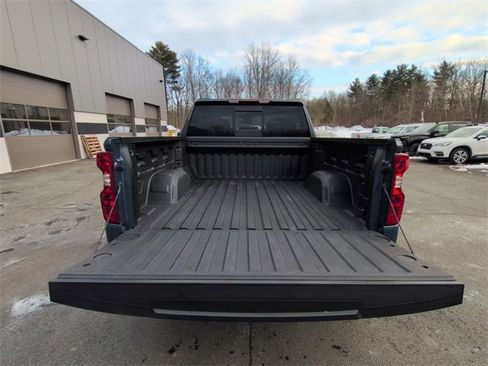 Used 2024 Chevrolet Silverado 1500 LT w/ Z71 Off-Road Package image 25