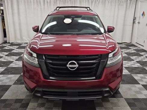 Certified 2022 Nissan Pathfinder SV w/ SV Black Package image 2