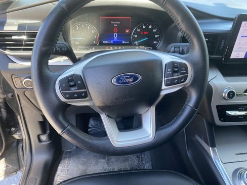 Used 2023 Ford Explorer XLT w/ Equipment Group 202A image 18