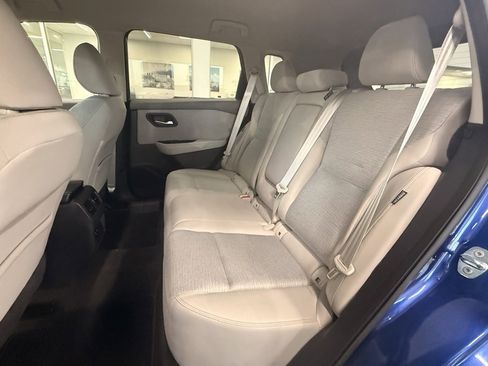 Used 2022 Nissan Rogue SV image 30