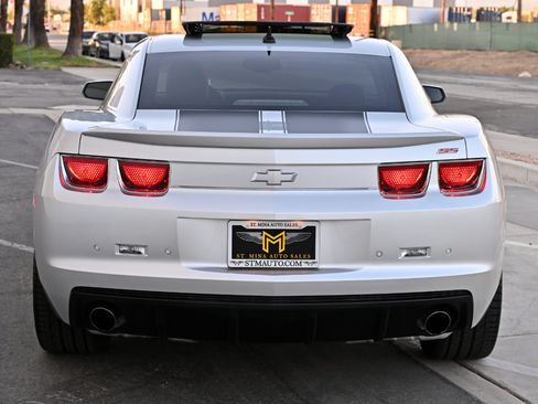 Used 2011 Chevrolet Camaro SS RWD image 6