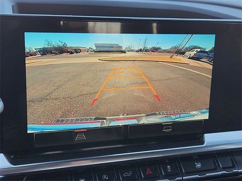 Certified 2025 GMC Sierra 1500 SLT image 18