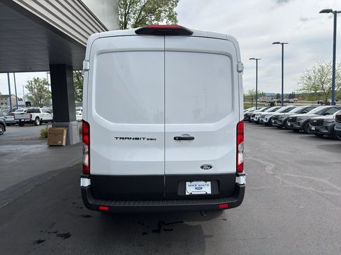 New 2026 Ford Transit 250 148 Medium Roof RWD image 5