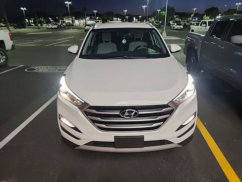 Used 2017 Hyundai Tucson Sport AWD/4WD image 2