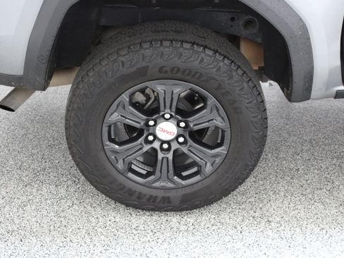 Used 2023 GMC Canyon Elevation w/ Elevation Premium Package RWD image 6
