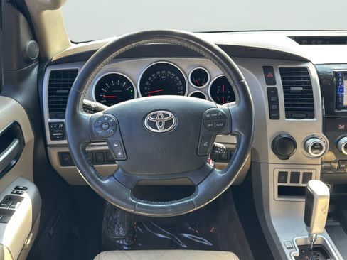 Used 2008 Toyota Sequoia Limited w/ Cold Area Pkg RWD image 16