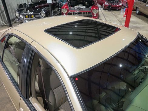 Used 1999 Chevrolet Lumina LTZ w/ Preferred Equipment Group image 19