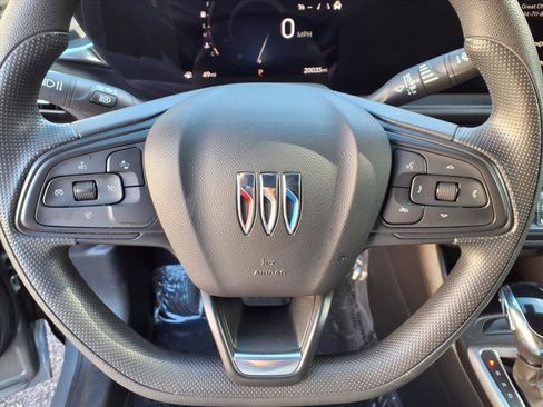 Used 2024 Buick Envista Preferred image 25