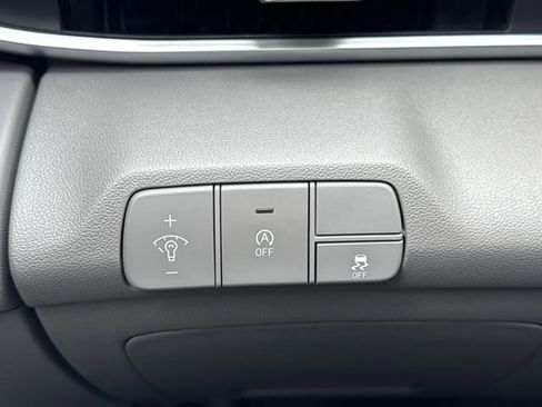 New 2026 Hyundai Elantra SE image 24