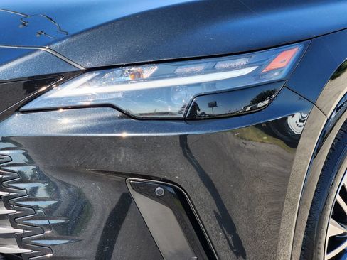 Used 2023 Lexus RX 350 Premium Plus w/ Cold Area Package FWD image 8