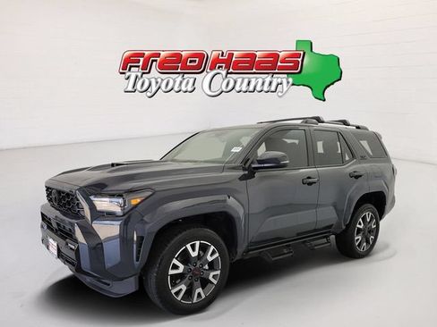 Used 2025 Toyota 4Runner TRD Sport RWD image 1
