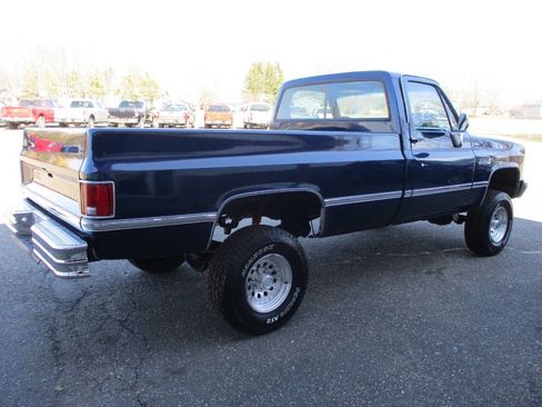 Used 1987 GMC Sierra 1500 4x4 Regular Cab image 8