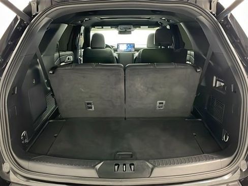 Used 2025 Ford Explorer ST image 33