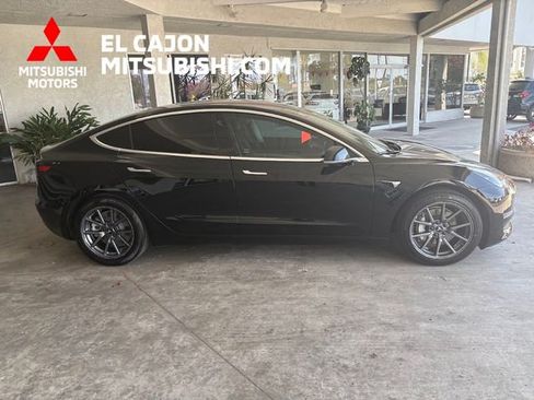 Used 2019 Tesla Model 3 Standard Range Plus RWD image 2