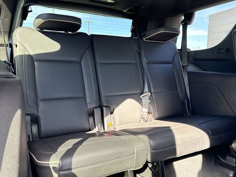 Used 2021 GMC Yukon SLT image 19