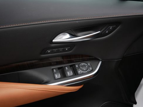 Used 2023 Cadillac XT4 Premium Luxury image 20