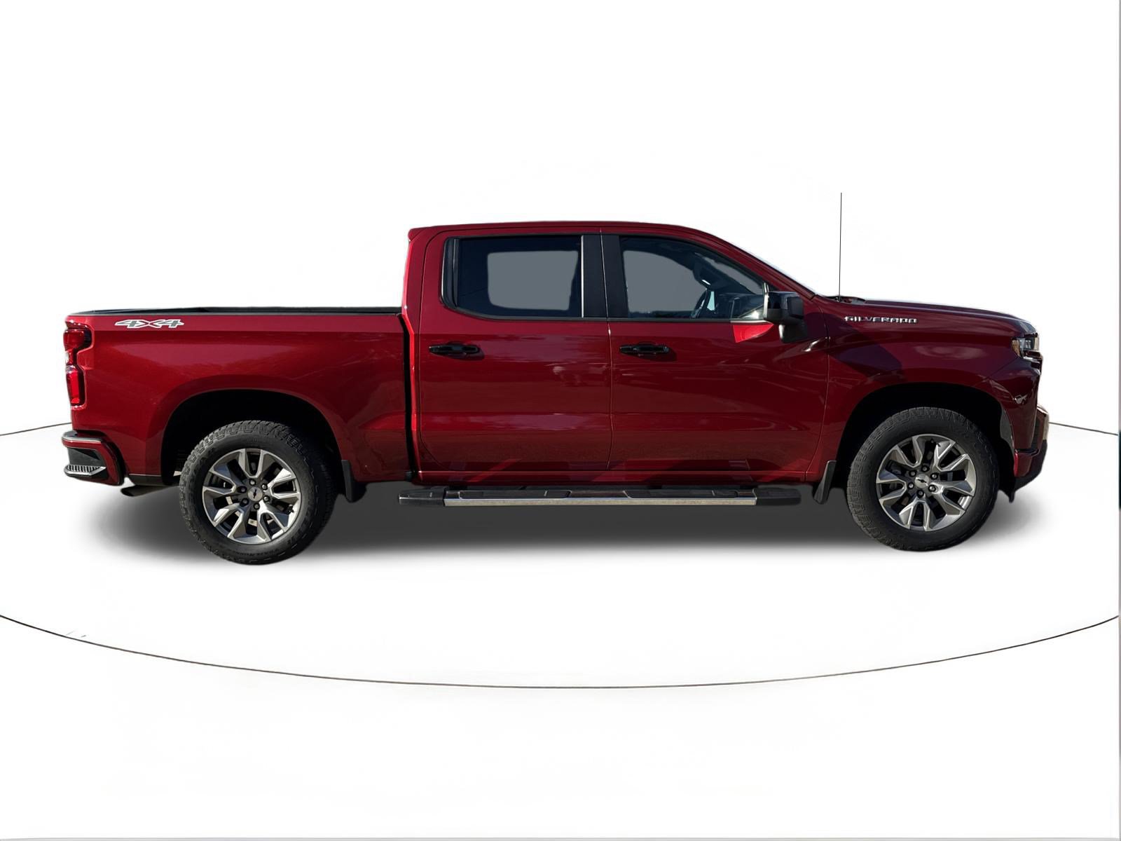 Used 2021 Chevrolet Silverado 1500 RST w/ Bed Protection Package AWD/4WD image 2