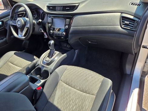 Used 2018 Nissan Rogue S FWD image 16