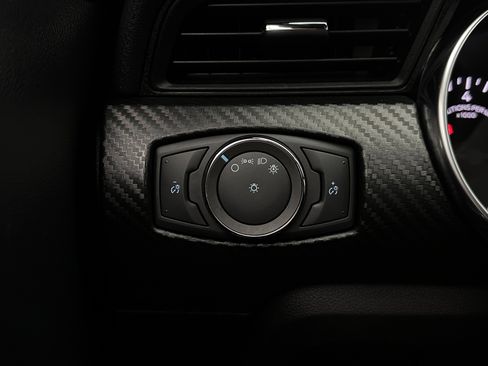 Used 2020 Ford Mustang Coupe RWD image 19