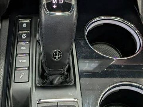 Used 2020 Maserati Quattroporte S image 16