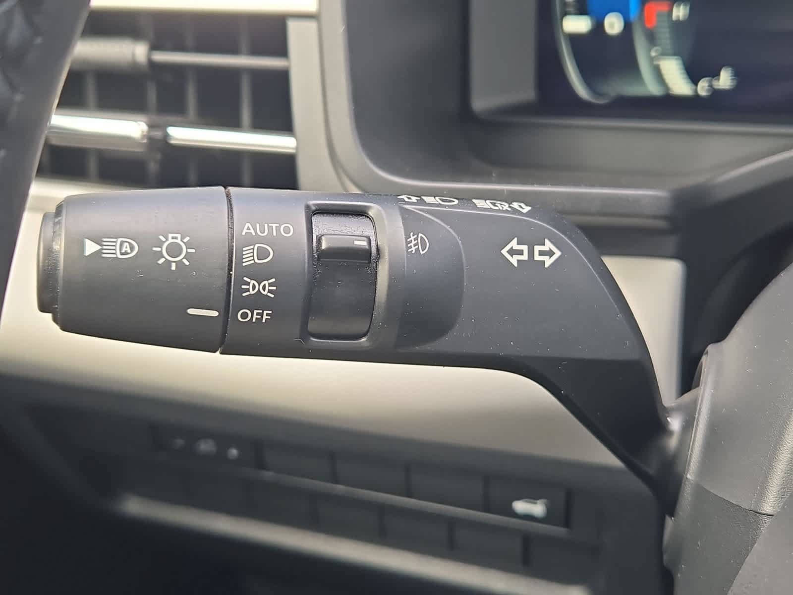 Used 2024 Mitsubishi Outlander SEL FWD image 26