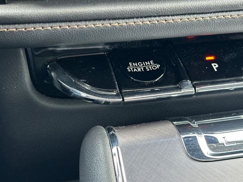 Used 2026 Lincoln Aviator 2WD image 25