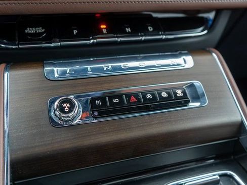 Used 2025 Lincoln Aviator Reserve w/ Illumination Package AWD/4WD image 30