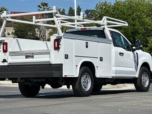 New 2026 Ford F250 XL w/ XL Chrome Package image 3