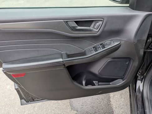 Used 2024 Ford Escape Active image 6