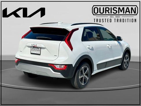 New 2025 Kia Niro EX image 4
