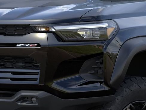 New 2026 Chevrolet Colorado ZR2 w/ Midnight Edition AWD/4WD image 10
