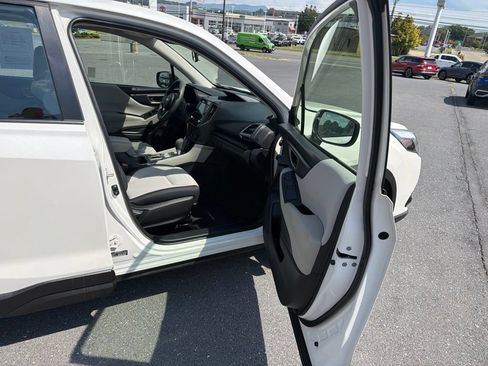 Used 2022 Subaru Forester AWD/4WD image 22