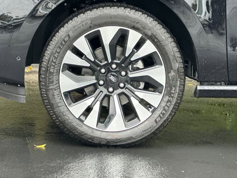 New 2025 Ford Expedition Max Platinum w/ Platinum Ultimate Package image 27